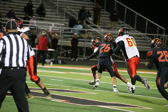 DN4R3833